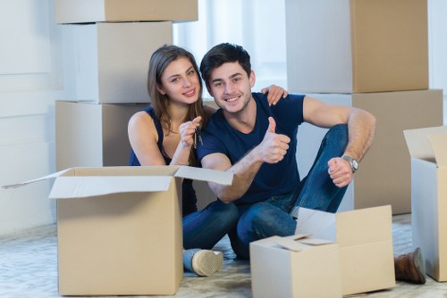 Organized short-term storage solution in Westharrow for flexible use